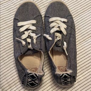 Roxy sneakers